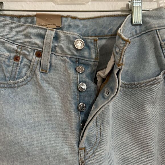 Levi’s 501 Skinny High Rise Light Wash Button Fly Front Jeans Size 26 X 30 - Picture 4 of 12